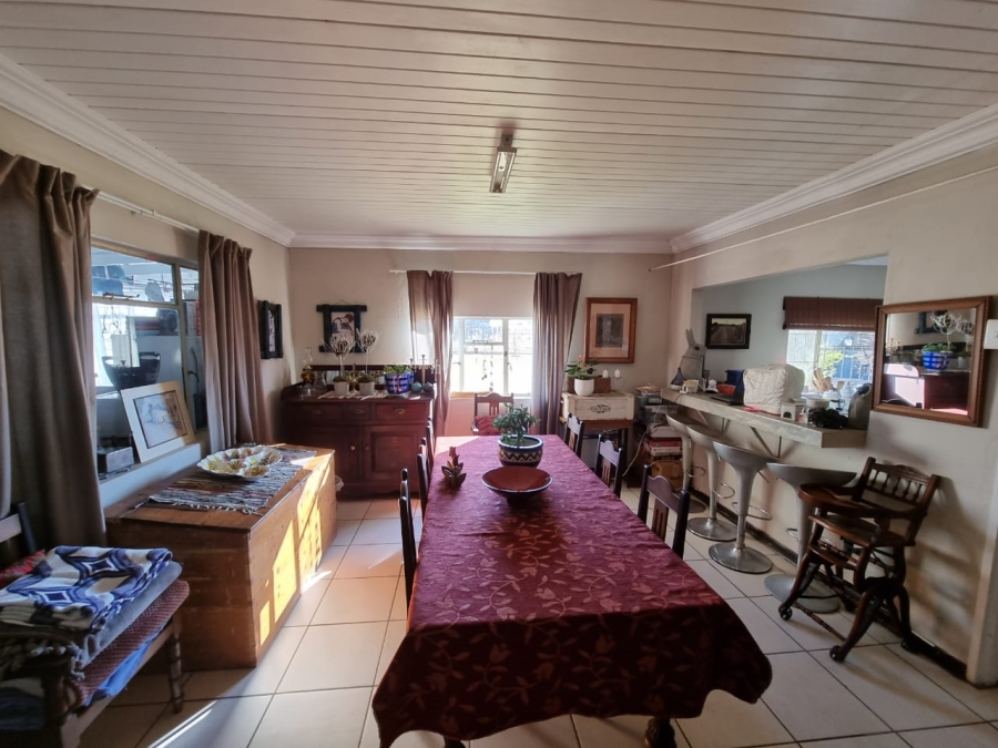 5 Bedroom Property for Sale in Kromkloof North Sh Free State